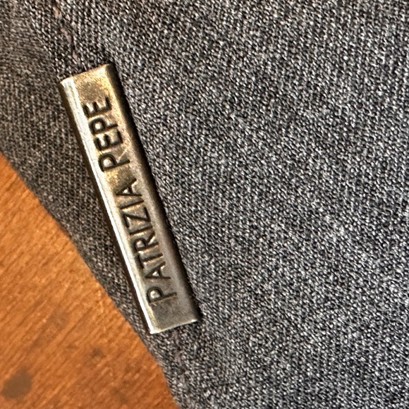 Patrizia Pepe size EU 48 =Us12 W made in Italy charcoal grey cargo cropped pants - Picture 7 of 15